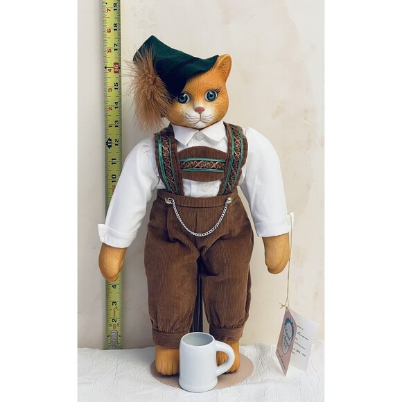 Goebel Carol Anne Musical Cat Doll 125th Anniversary Limited Edition Full Outfit - Picture 7 of 11